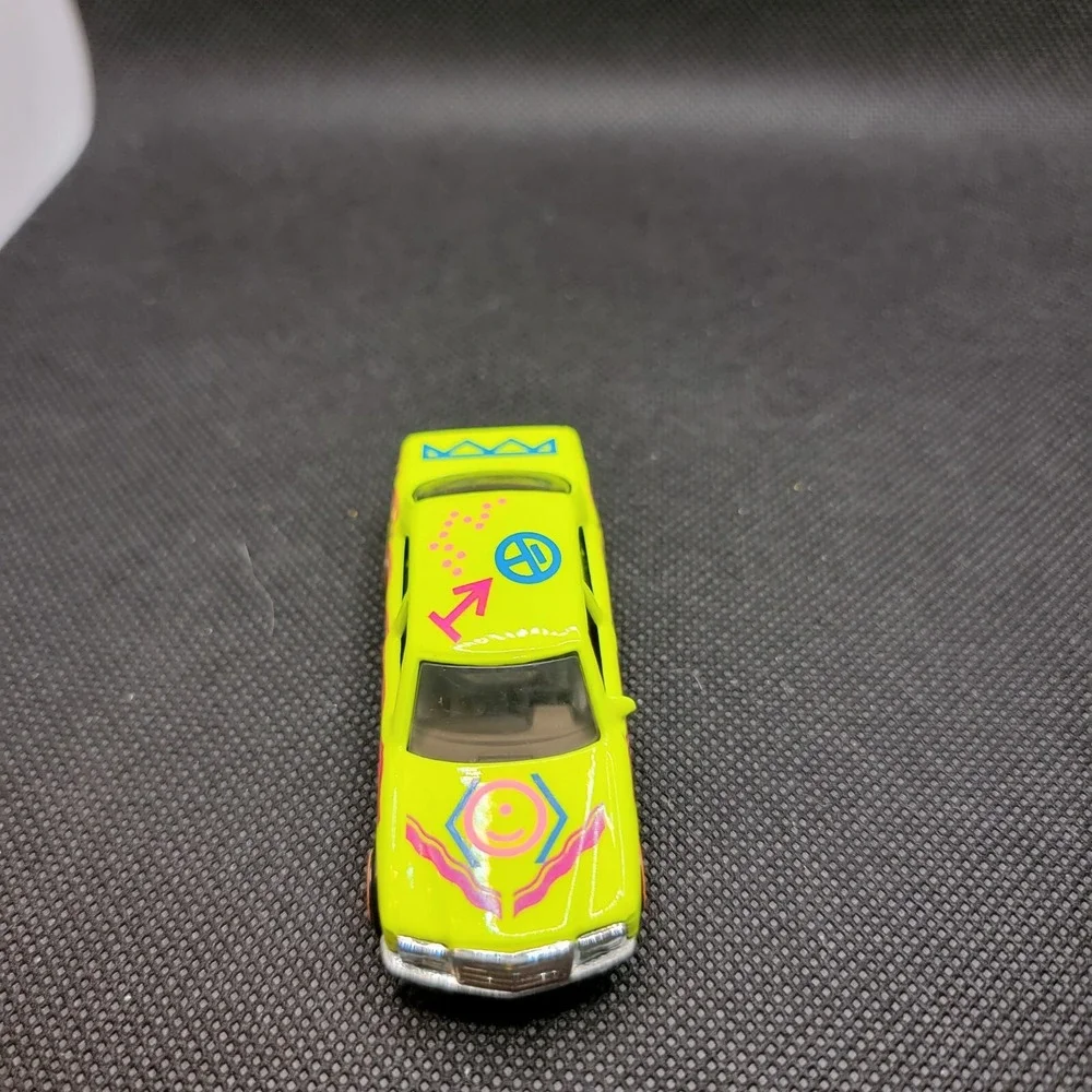 VTG Hot Wheels 1981 Revealers Mercedes Benz 380SEL Neon Yellow Car